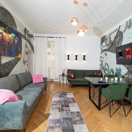 Central Stephansdom Apartment I Netflix I Self Check In Вена Экстерьер фото